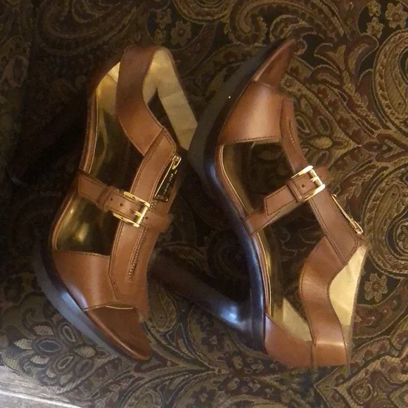 Michael Kors shoes - Picture 4 of 6